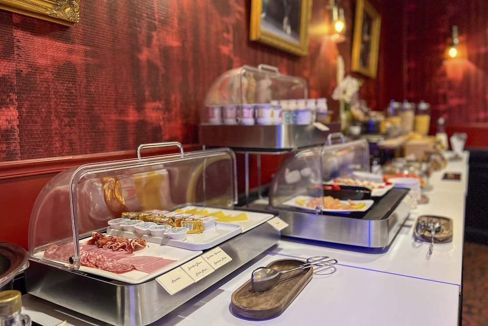 Montpellier Vacations - Grand Hotel du Midi - Property Image 8