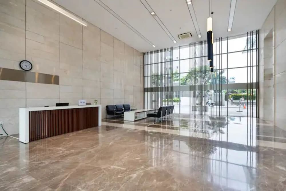 Scenic Valley View Residence