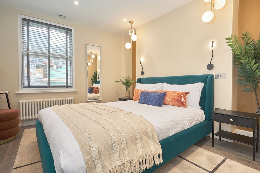 Be London - The Chinatown Residences