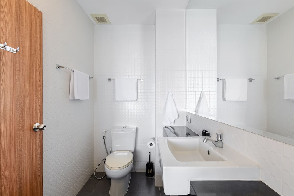 Studio in Chic Condo in Karon A510