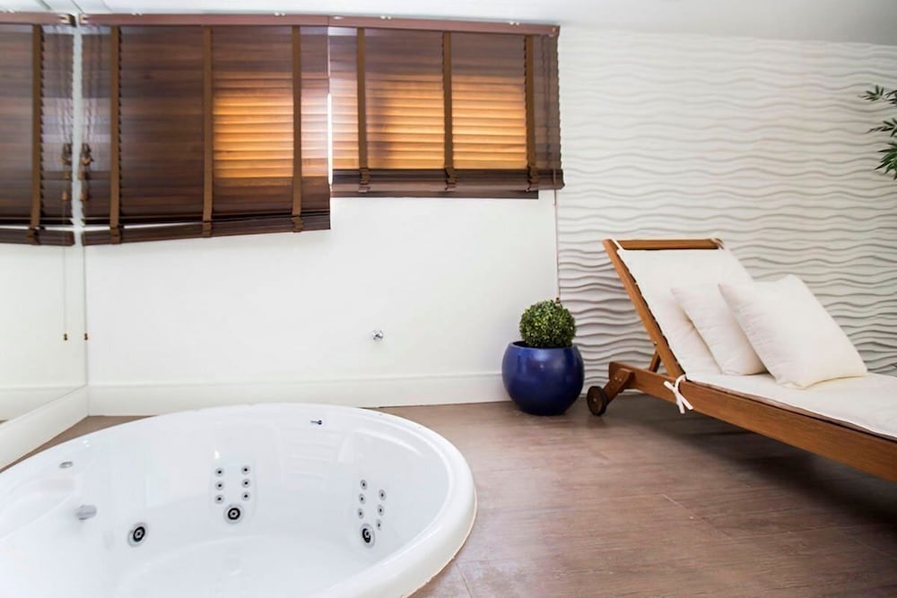 Well-located apt in Aguas Claras Rmh1511