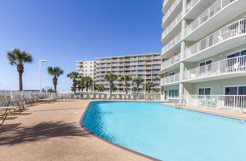 Tradewinds 106