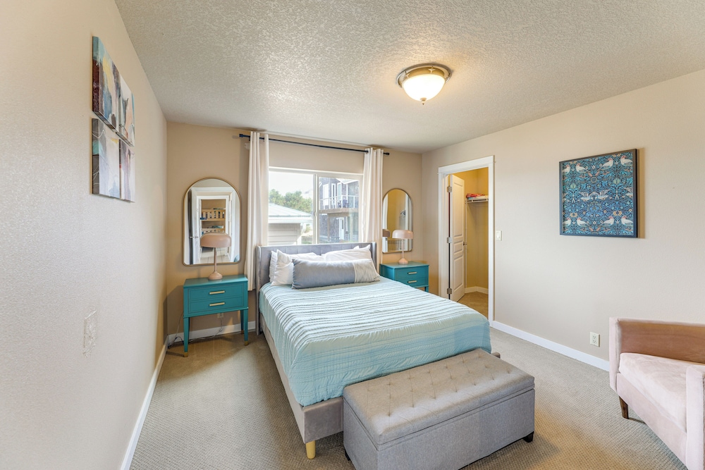 Group Friendly! Rockaway Beach Oasis w/ Game Room