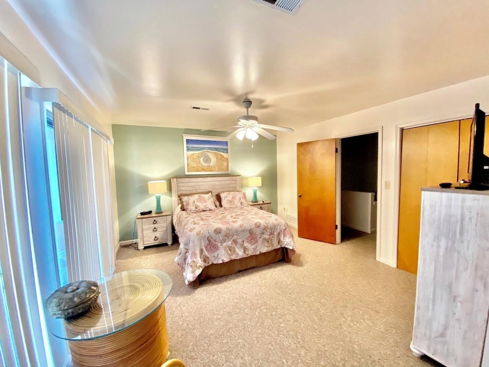 Ocean Harbor 2B