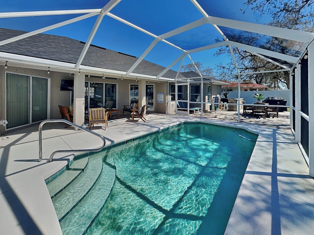 Shore Thing by Distinctive Beach Rentals