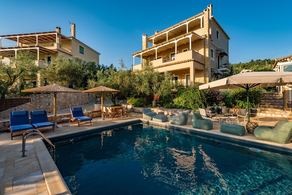Anthemion Suites & Villas