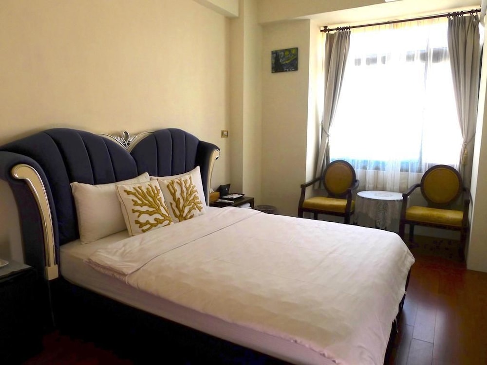 Amicasa Guesthouse