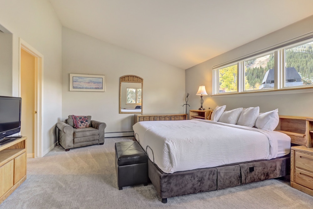 Legends 11 5 Bedroom Townhouse