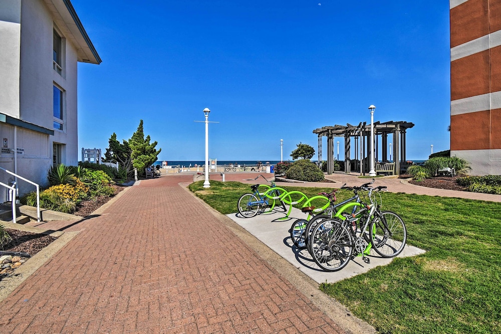 Oceanfront Resort Studio on Virginia Beach! view 4