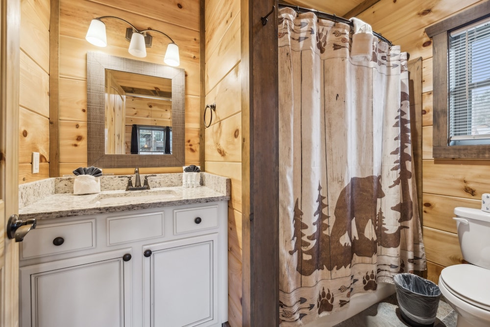 Eden Of The Smokies 5 Bedroom Cabin
