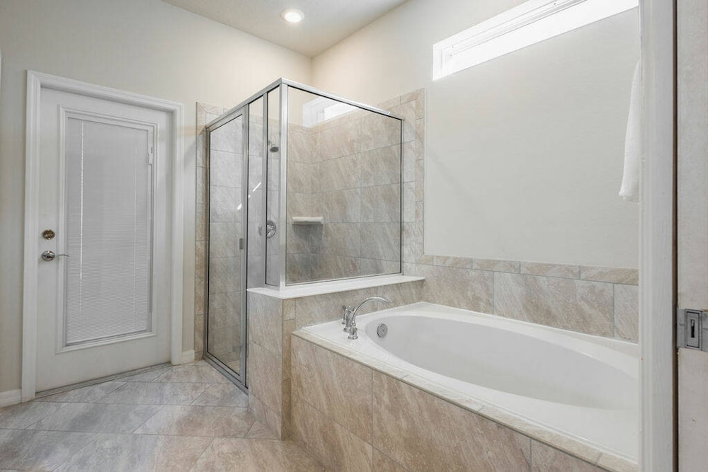 Brand NEW 10bedrooms At Windsor Island