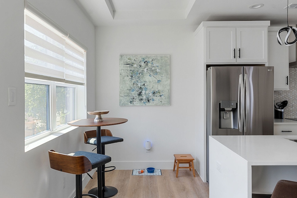 Modern Townhome Rooftop Backyard Garage 2