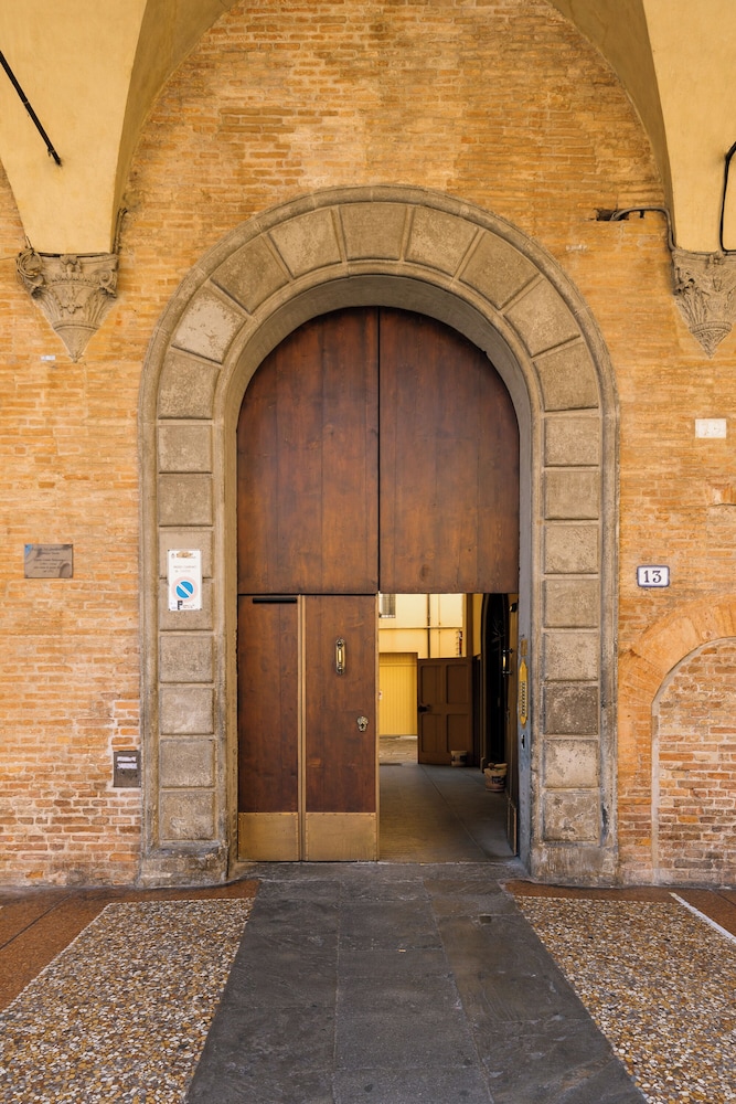 Santo Stefano Elegant Apartment