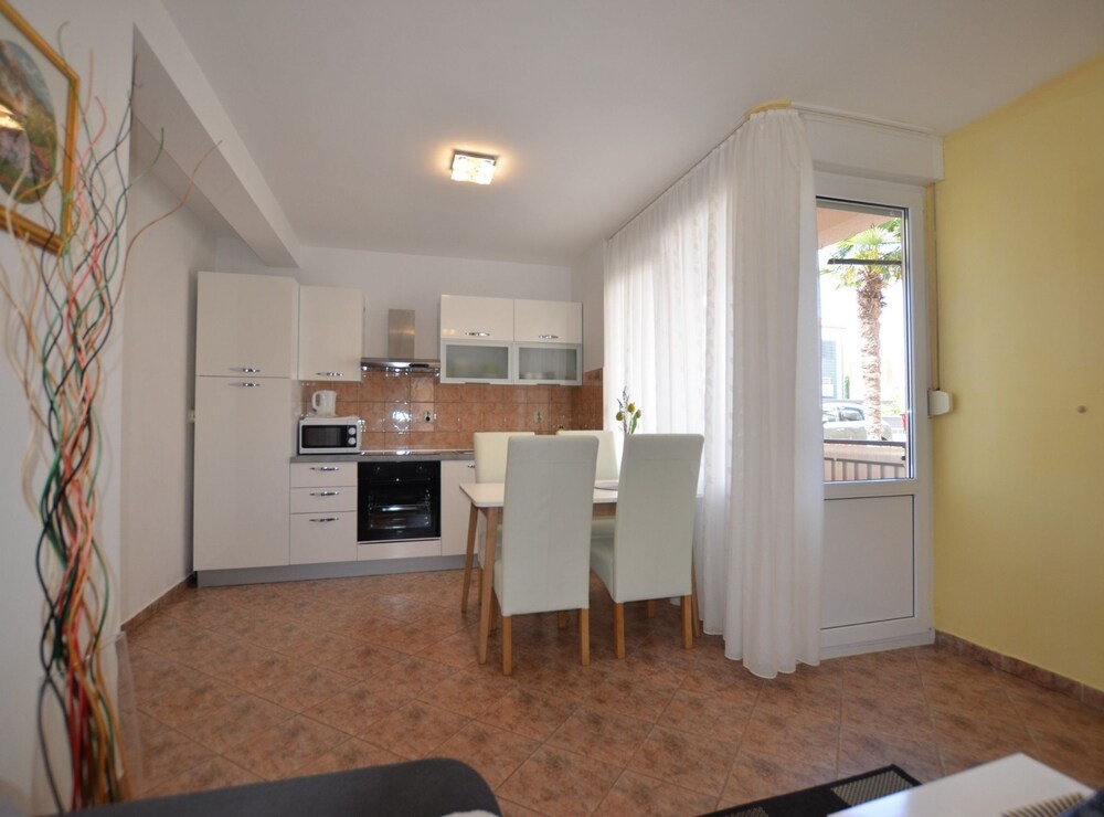Brigth and Breezy Rovinj Apartments