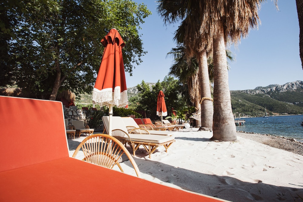 Panjur Otel Söğüt Köyü - Image 25