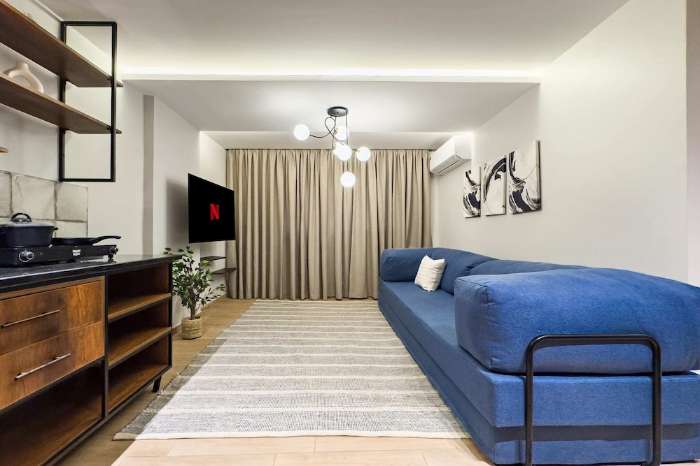 The 2bdr Placid Pod w/ Jacuzzi 5min to CAI Airport