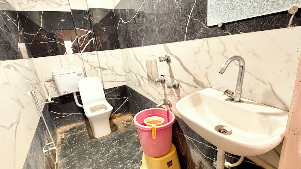Premium Hotel Sipra near Mahakal Temple