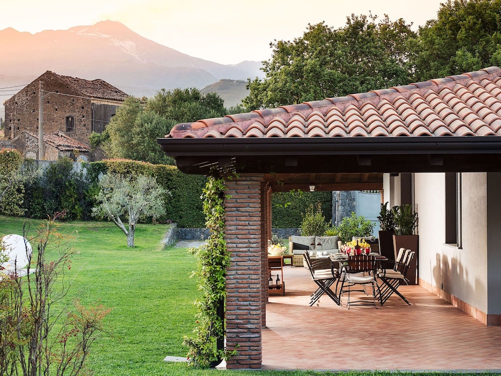 Villa in Trecastagni Near Mount Etna Tours photo 3