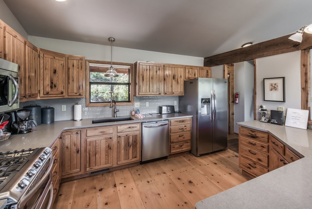 Centerview, photo 15