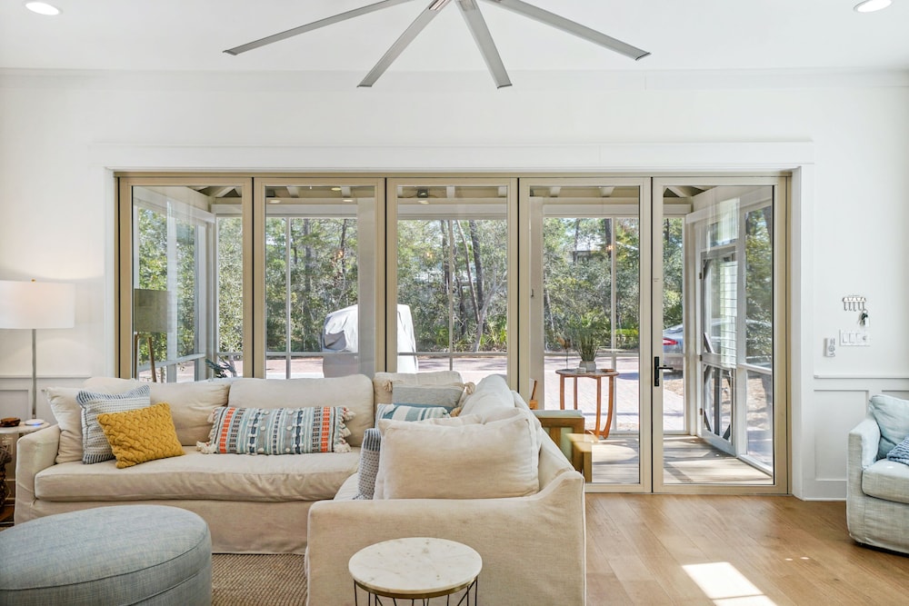 Magnolia Cottages by the Sea by Panhandle Getaways