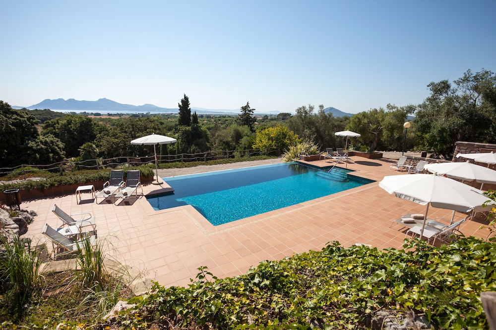 Pollensa Vacations - Hotel Llenaire - Property Image 10