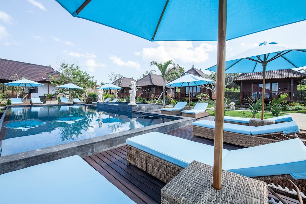 The Cubang Huts Lembongan