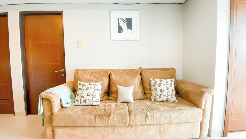Wonderful And Homey 2Br Apartment At Springhill Terrace Residence