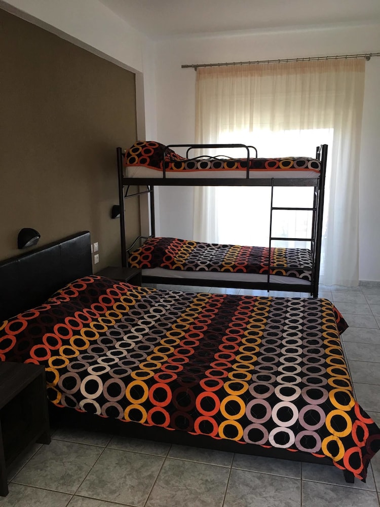 Vicky Rooms photo 2