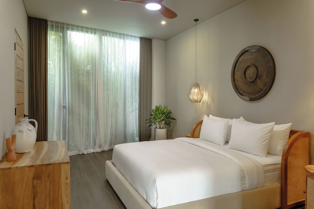 AMO Residences