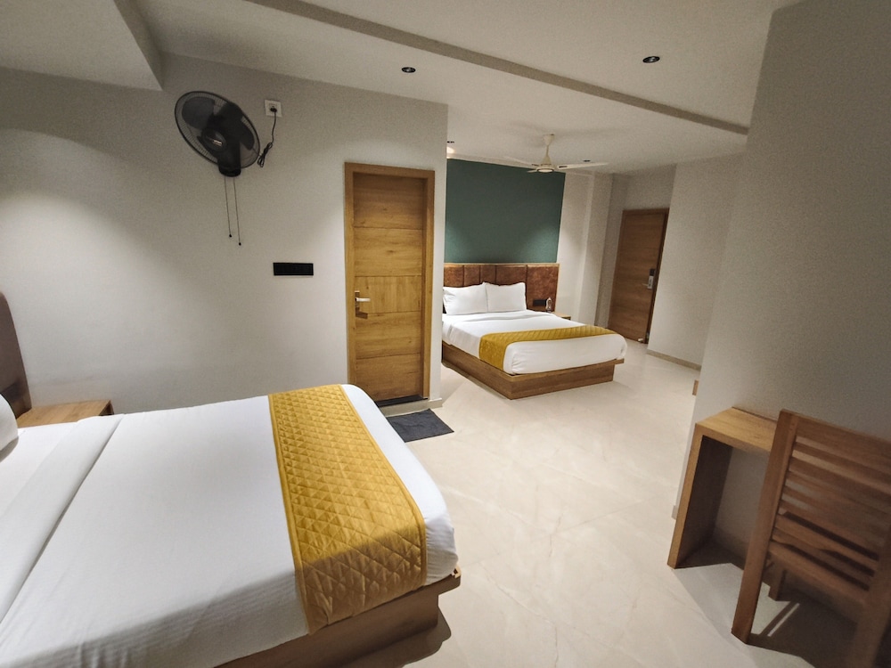 Hotel Beverly Plaza Kozhikode