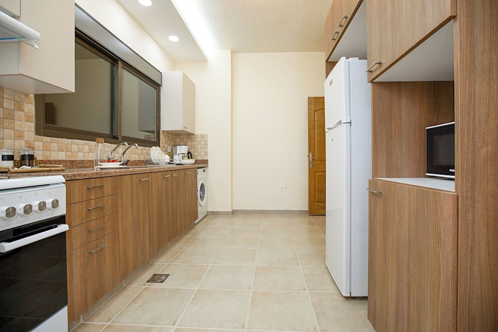 Akl - Chic Apts & Balconies in Batroun