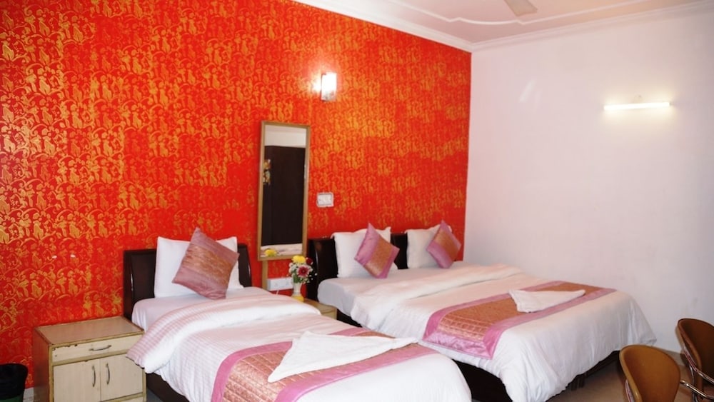 Maxfort Airport Hotel