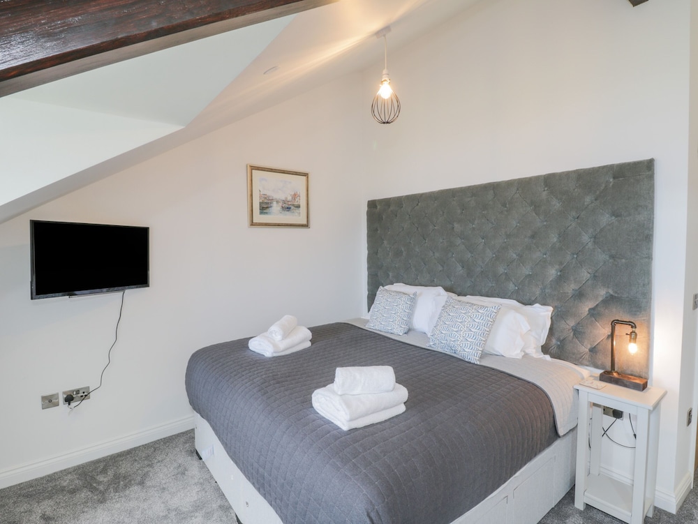 Foxton Penthouse