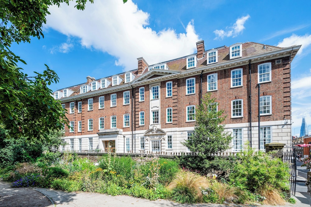 Student Only AXO Waterloo