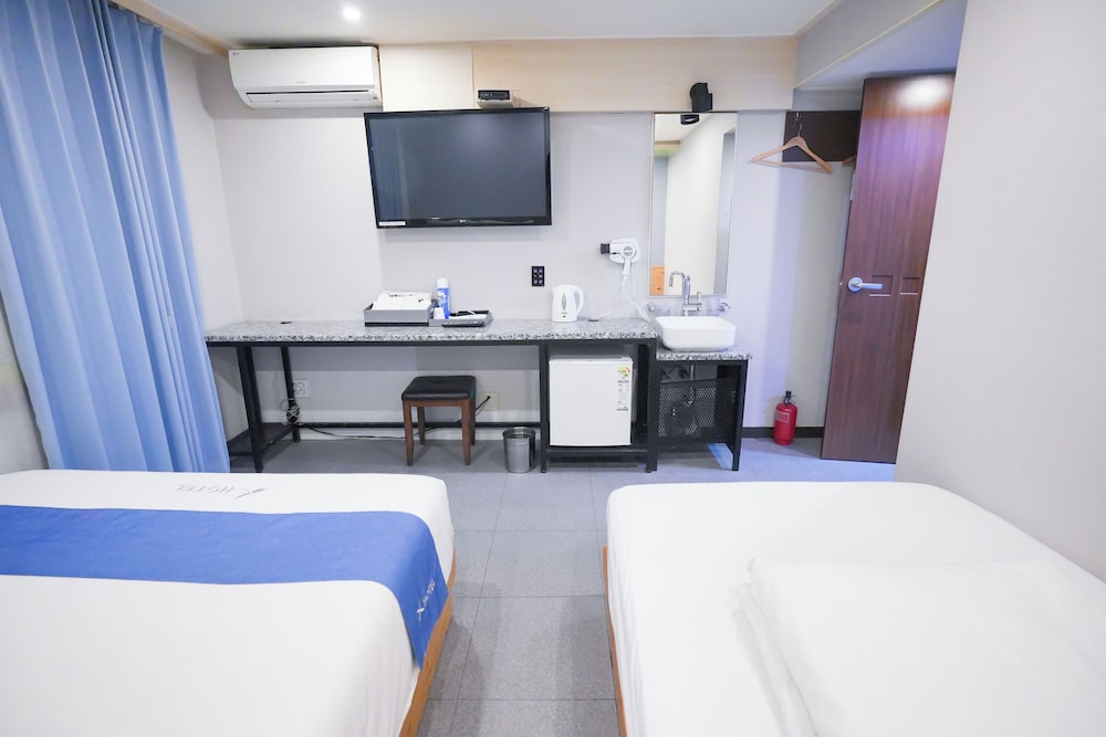 Xmotel Busan