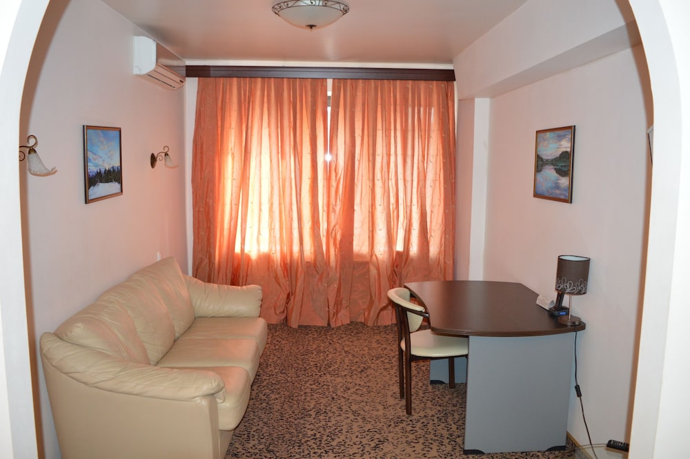Le Vashoff Hotel