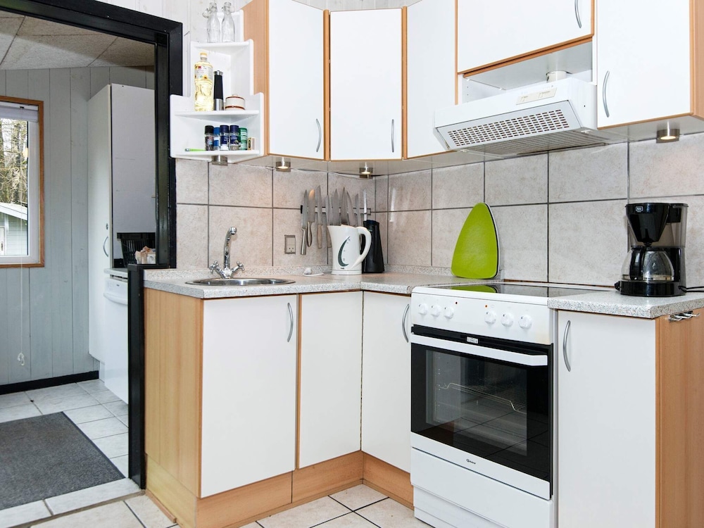 Peaceful Holiday Home in Arrild Jutland With Terrace view 4