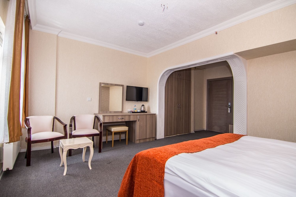 An Grand Otel - Image 16