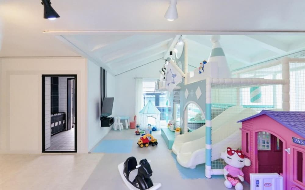 Gapyeong Shinbi Kids Pool Villa
