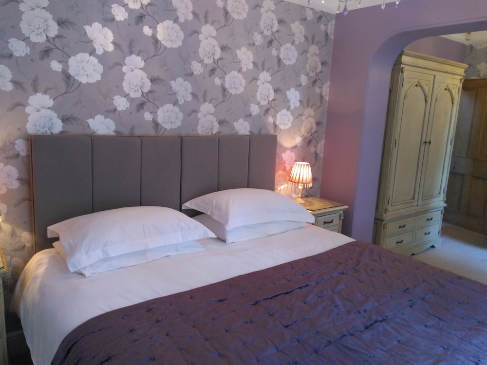 Newton Abbot Vacations - Oaklands Bed Breakfast - BB - Property Image 16