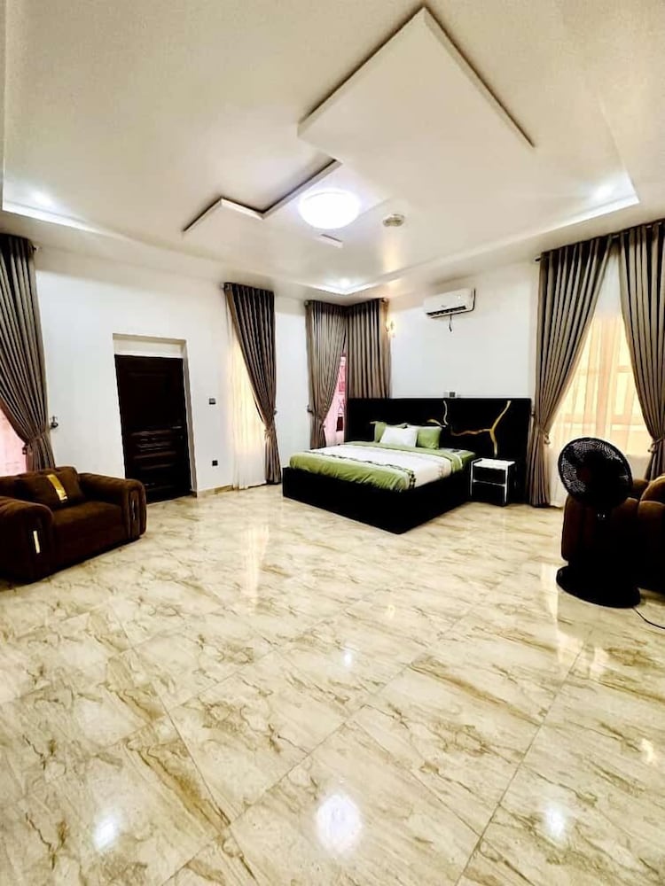 Julaz Apartment Lekki view 5