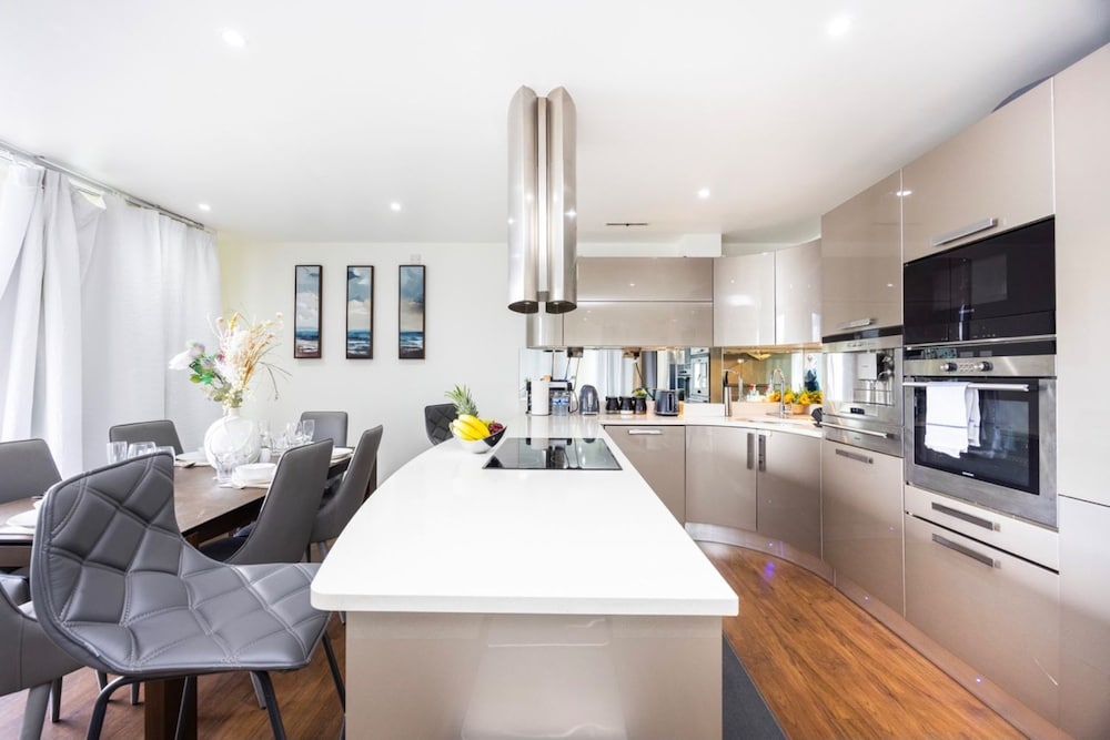 Austin David Apartments - Blue Cove