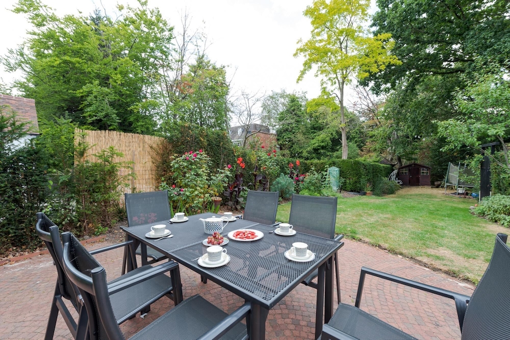 outdoor bbq area