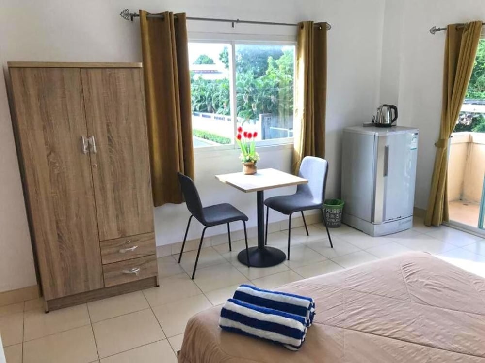 K2 Seaside Suites