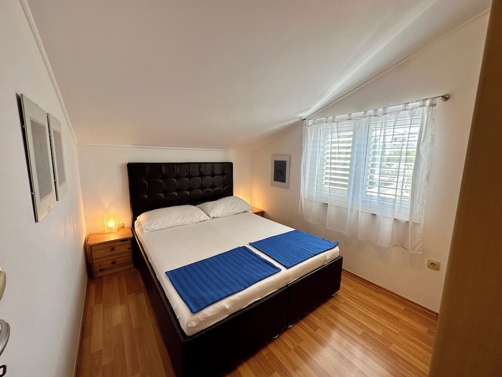 Apartment Velvet Vista 5
