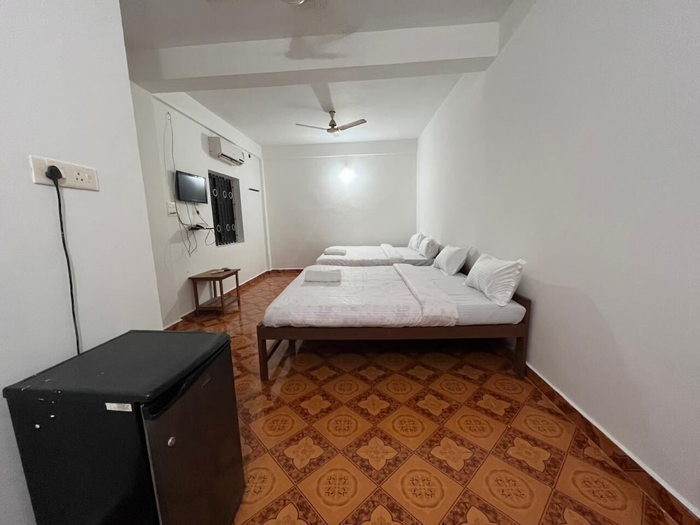 Hotel Sai Deep Place