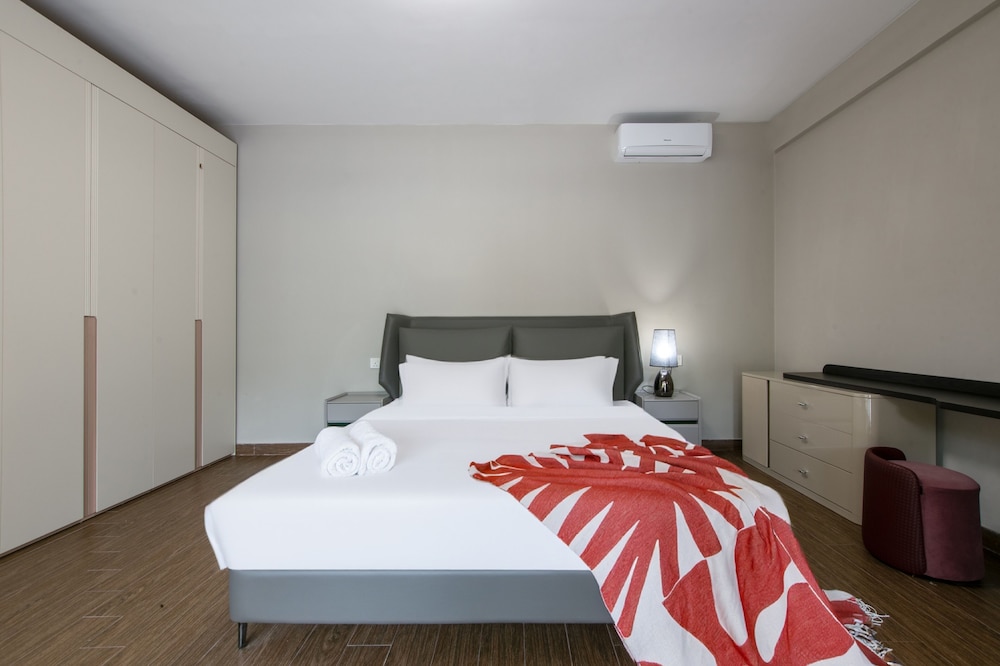 Forest City Golf Villa by A & Home Party