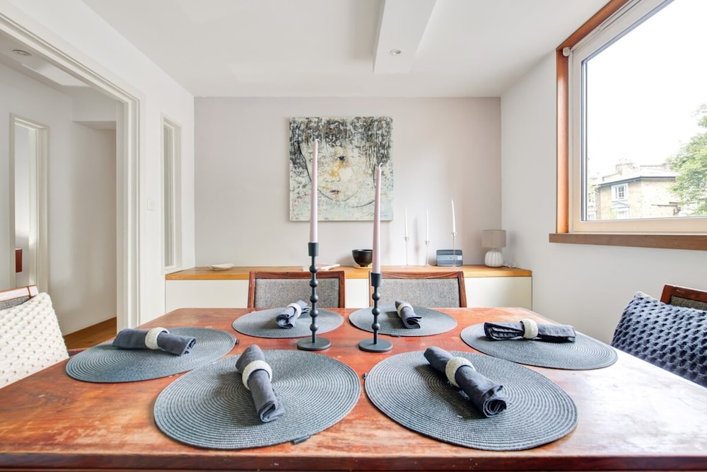 Modern Notting Hill 2 Bedroom Near Royal Oak Tube