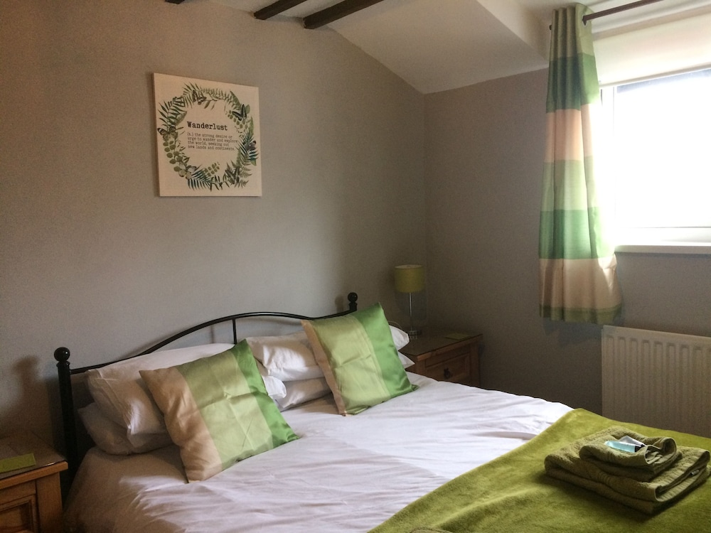 Mid Wales Inn