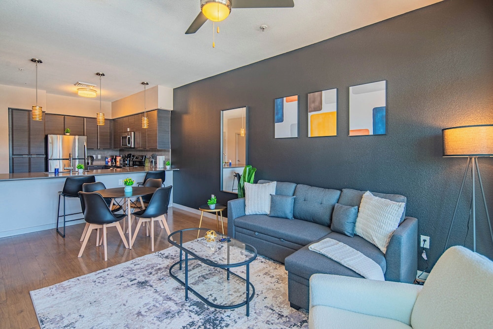 ROVE LIVING/KL - Iluminate